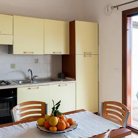 Shardana Apartman Orosei